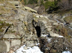  La sortie du tunnel dans les premiers rayons du soleil